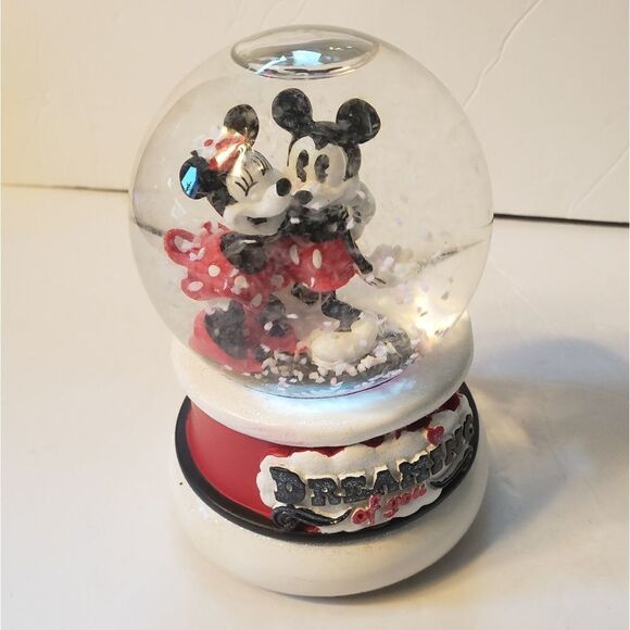 Kcare Mickey Mouse & Minnie Mouse Musical Snowglobe Dreaming of You - Picture 2 of 9